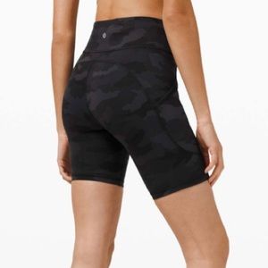 Lululemon biker shorts with pockets size 6 NWOT
